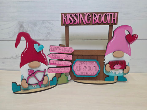 Standing Valentine's Day Gnomes